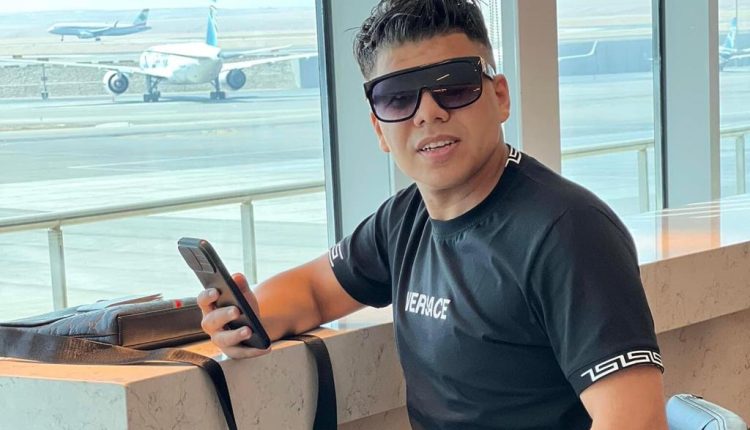 عمرو كمال يحيى احدث حفلاته فى دبى