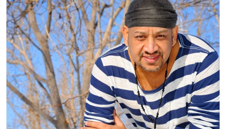 عصام كاريكا يحيى حفلا غنائيا فى لبنان