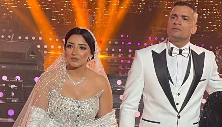 القبض على حسن شاكوش بعد تراشقه بالالفاظ وتهديده لزوجته ريم طارق