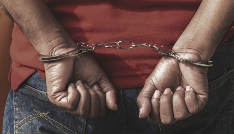 تفاصيل القبض على الجزار المتهم بقتل طليقته بالسكين فى المطرية