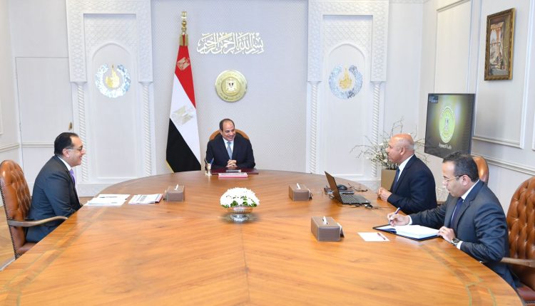 وزير النقل مصر فى طريقها لعدم استيراد عربات السكة الحديد والاتوبيسات من الخارج