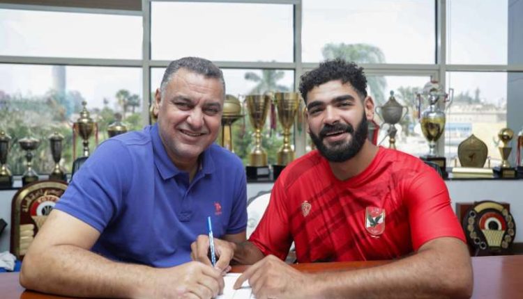 الاهلى يعلن تجديد التعاقد مع عبد الرحمن حميد لمدة 4 مواسم